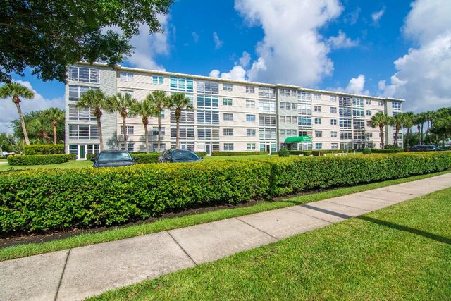 2333 Indian River Boulevard 506, Vero Beach, FL 32960