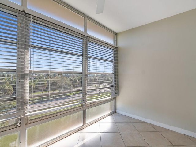 2333 Indian River Boulevard 506, Vero Beach, FL 32960