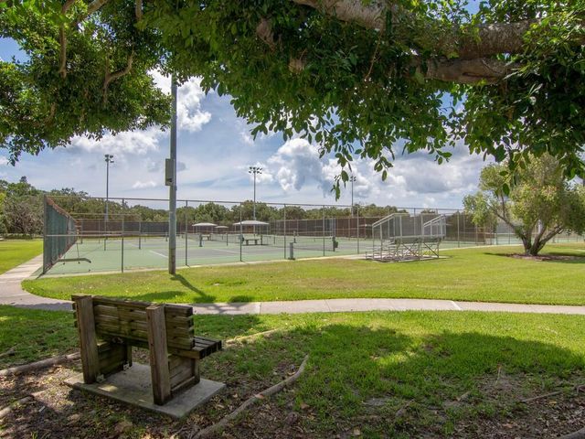 2333 Indian River Boulevard 506, Vero Beach, FL 32960