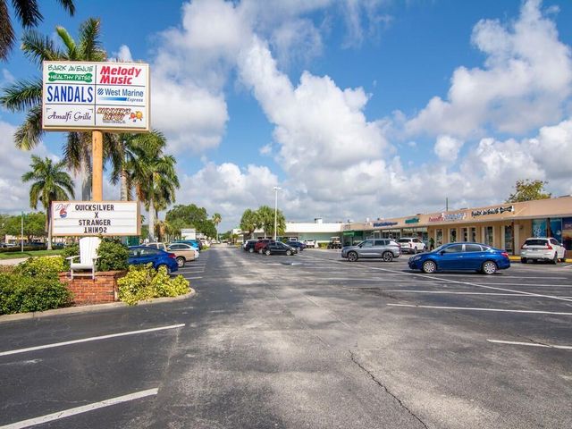 2333 Indian River Boulevard 506, Vero Beach, FL 32960