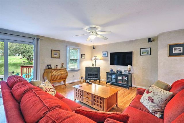 200 Heroux Boulevard 805, Cumberland, RI 02864