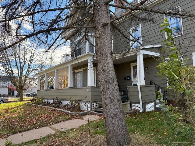 2027-2029 Northampton St, Holyoke, MA 01040