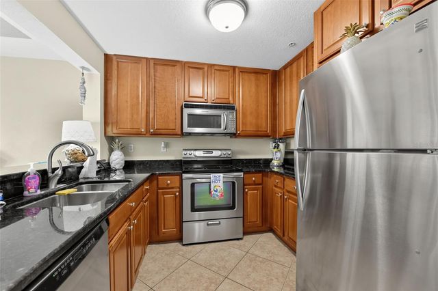 424 BAHIA BEACH BOULEVARD, Ruskin, FL 33570