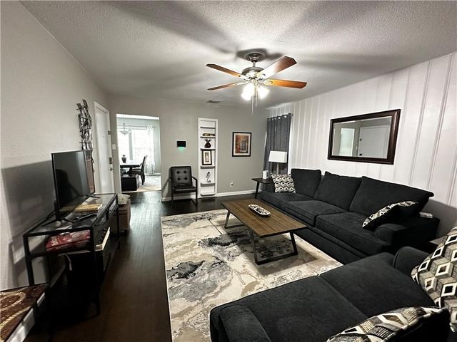 2837 Santa Fe St, Corpus Christi, TX 78404