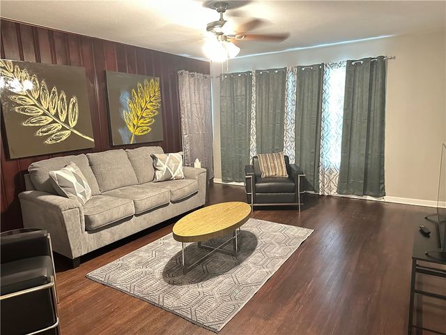 2837 Santa Fe St, Corpus Christi, TX 78404