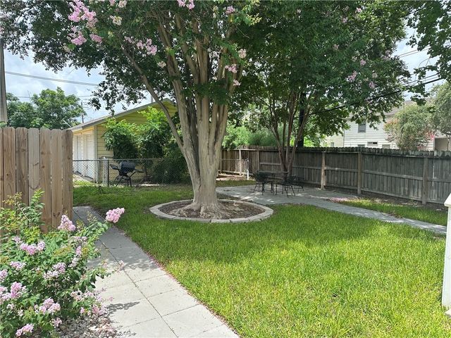 2837 Santa Fe St, Corpus Christi, TX 78404