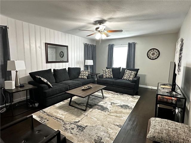 2837 Santa Fe St, Corpus Christi, TX 78404