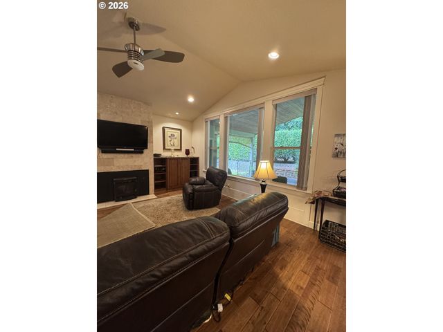 120 MAPLE RIDGE Rd, Woodland, WA 98674