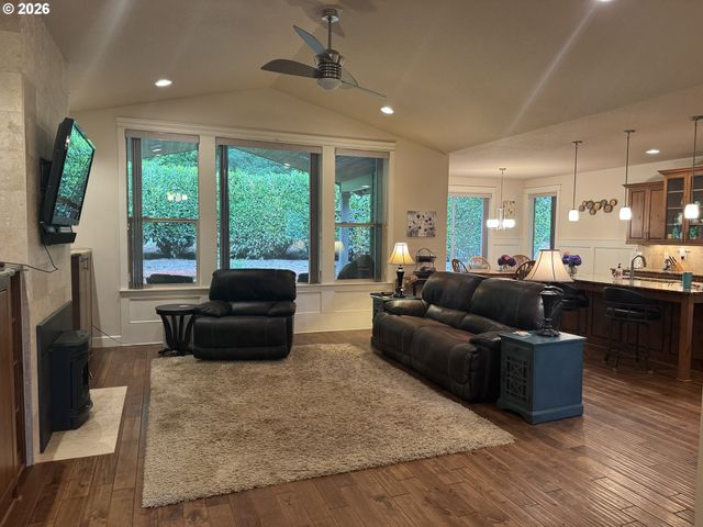 120 MAPLE RIDGE Rd, Woodland, WA 98674