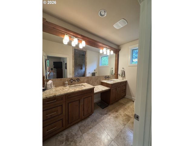 120 MAPLE RIDGE Rd, Woodland, WA 98674