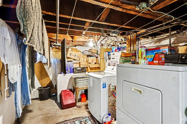 3011 Riverview Drive, Kalamazoo, MI 49004