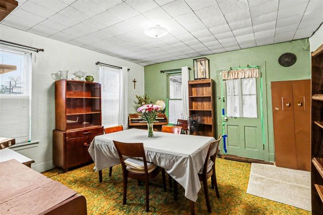 3011 Riverview Drive, Kalamazoo, MI 49004