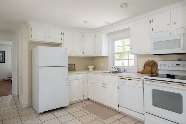 111 Lewis Rd, Yarmouth, MA 02673