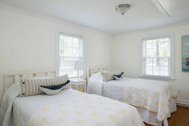111 Lewis Rd, Yarmouth, MA 02673