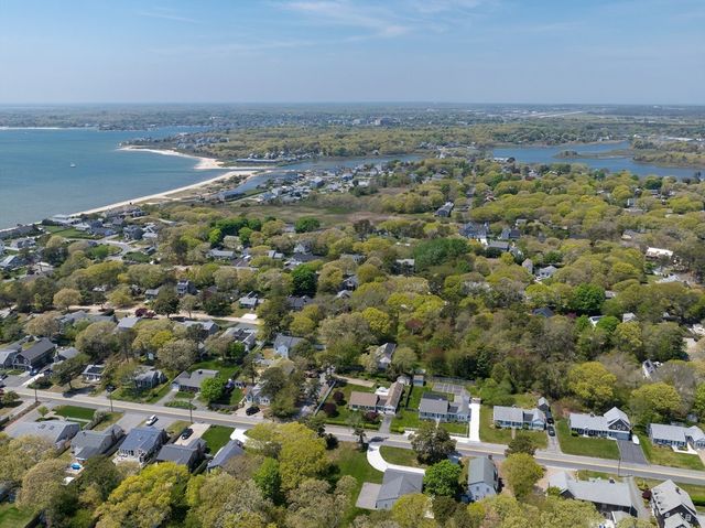 111 Lewis Rd, Yarmouth, MA 02673