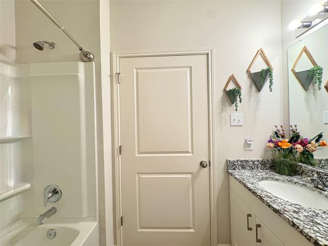 1010 Star Fish Drive, Bay City, TX 77414