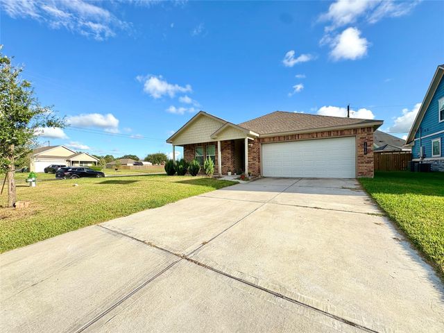 1010 Star Fish Drive, Bay City, TX 77414