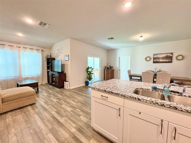 1010 Star Fish Drive, Bay City, TX 77414