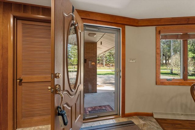 70902 Sunrise Drive, Edwardsburg, MI 49112