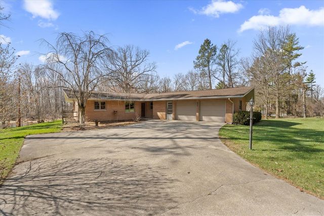 70902 Sunrise Drive, Edwardsburg, MI 49112