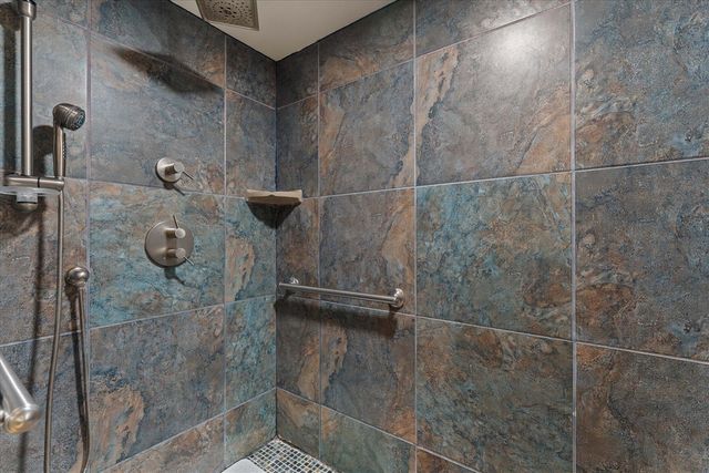 70902 Sunrise Drive, Edwardsburg, MI 49112