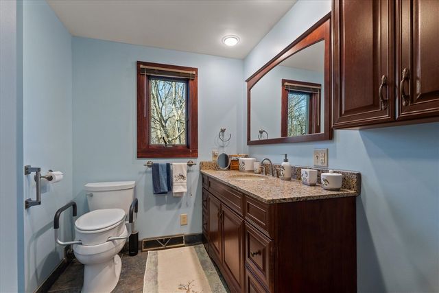 70902 Sunrise Drive, Edwardsburg, MI 49112