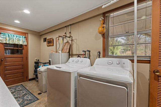 70902 Sunrise Drive, Edwardsburg, MI 49112