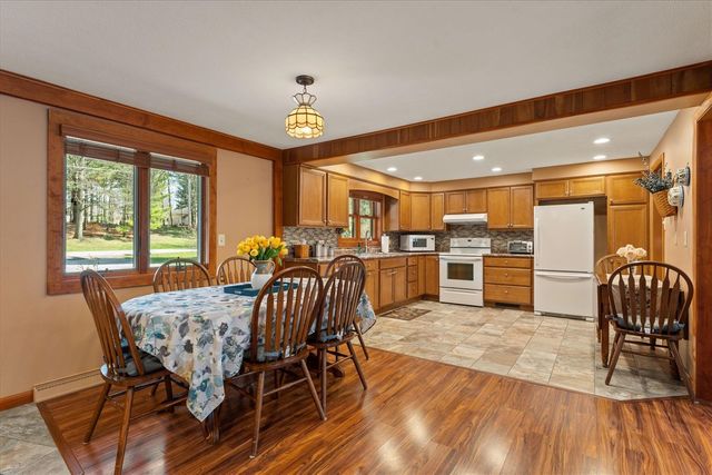 70902 Sunrise Drive, Edwardsburg, MI 49112