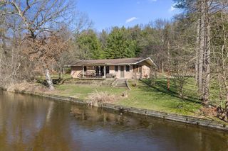 70902 Sunrise Drive, Edwardsburg, MI 49112