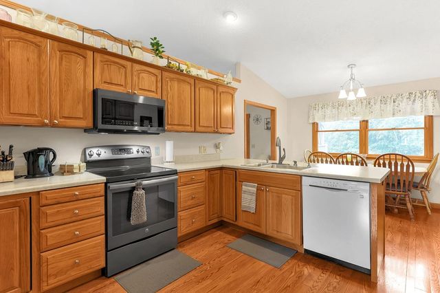 33 Longitude Drive, Mount Vernon, OH 43050