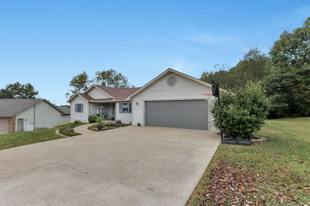 33 Longitude Drive, Mount Vernon, OH 43050