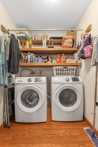 33 Longitude Drive, Mount Vernon, OH 43050