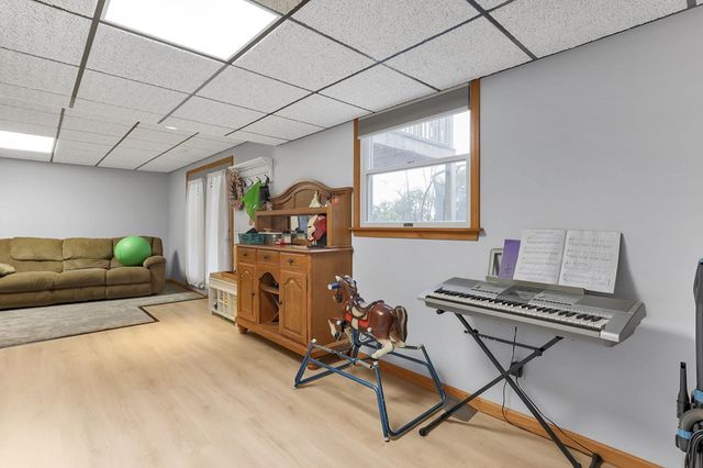 33 Longitude Drive, Mount Vernon, OH 43050