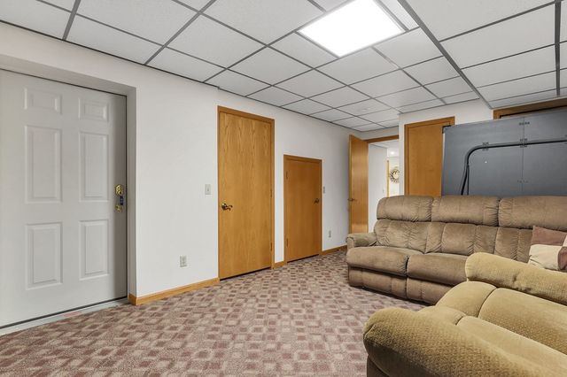 33 Longitude Drive, Mount Vernon, OH 43050