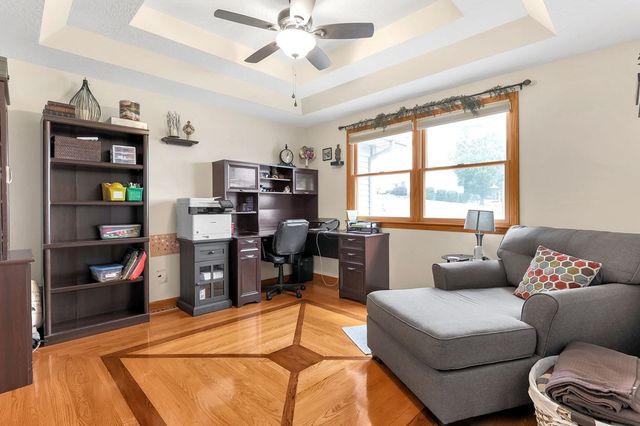 33 Longitude Drive, Mount Vernon, OH 43050