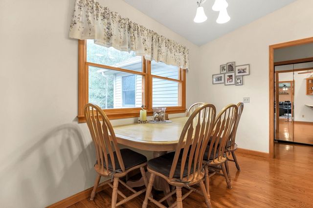 33 Longitude Drive, Mount Vernon, OH 43050