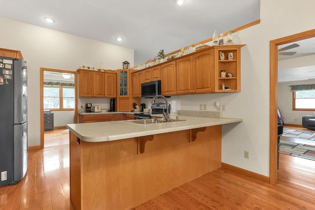 33 Longitude Drive, Mount Vernon, OH 43050