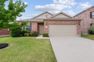 1816 Gayla Creek Drive, Little Elm, TX 75068