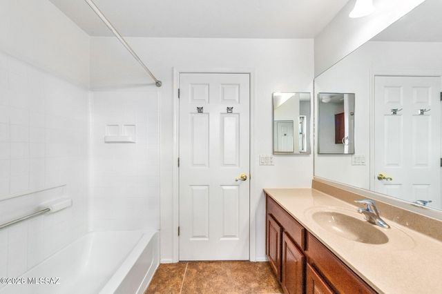 10953 S Alley Mountain Drive, Vail, AZ 85641