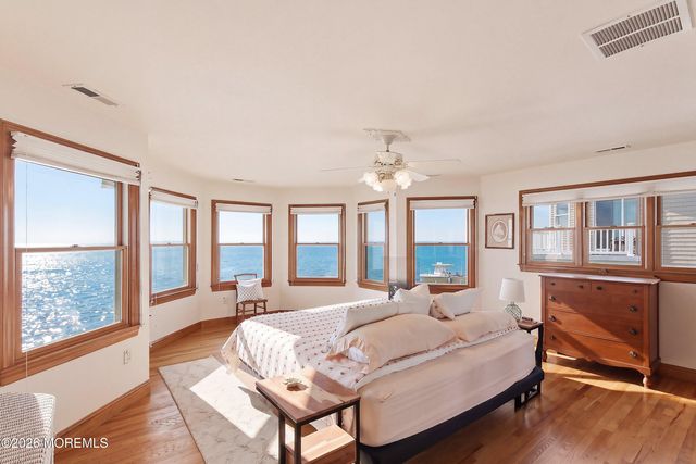 12204 N Old Whaling Lane, Long Beach Twp, NJ 08008