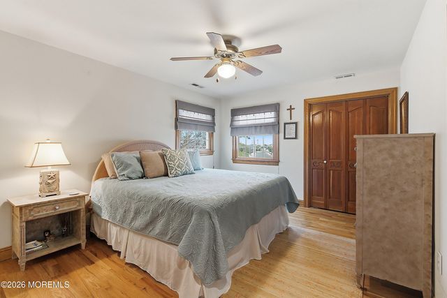 12204 N Old Whaling Lane, Long Beach Twp, NJ 08008