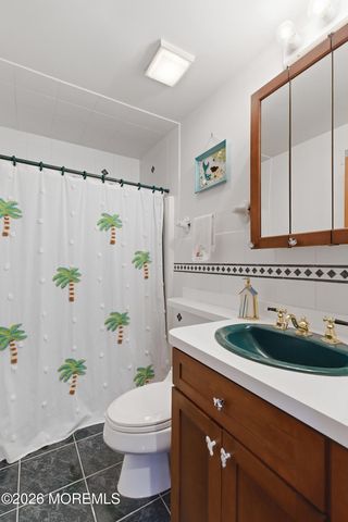 12204 N Old Whaling Lane, Long Beach Twp, NJ 08008
