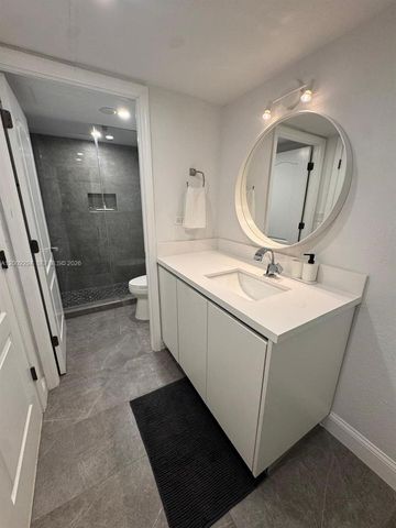 2301 Collins Avenue 427, Miami Beach, FL 33139