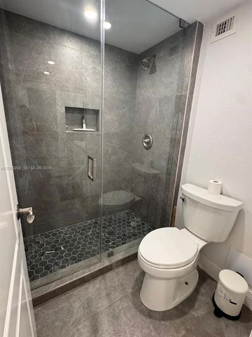 2301 Collins Avenue 427, Miami Beach, FL 33139