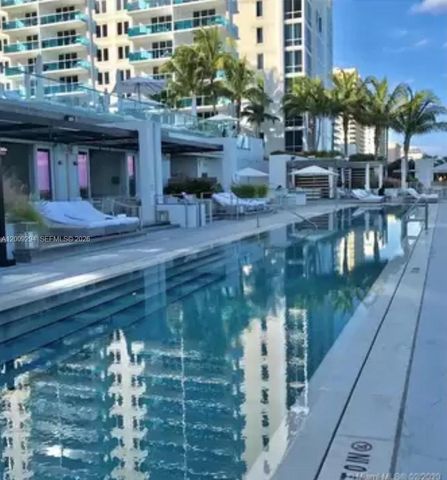 2301 Collins Avenue 427, Miami Beach, FL 33139