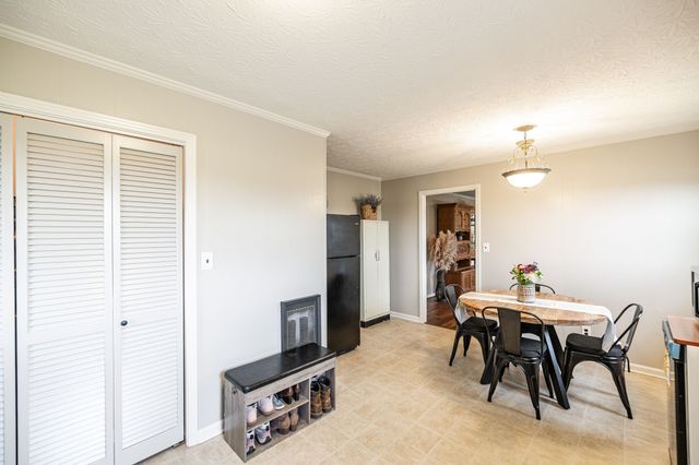 160 Blackey Bandy Rd, Bethpage, TN 37022