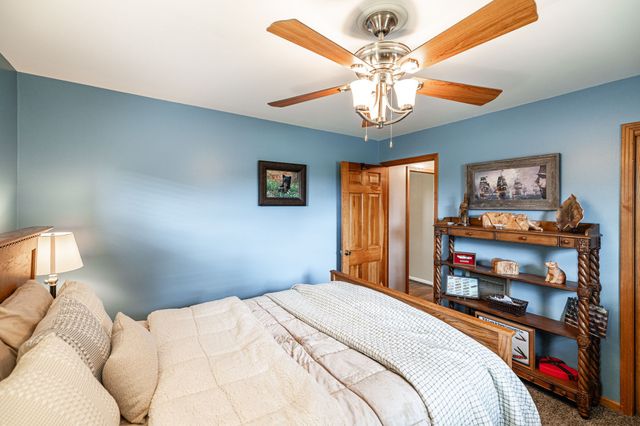 160 Blackey Bandy Rd, Bethpage, TN 37022