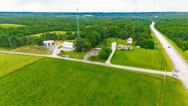 160 Blackey Bandy Rd, Bethpage, TN 37022