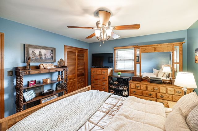 160 Blackey Bandy Rd, Bethpage, TN 37022