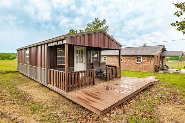 160 Blackey Bandy Rd, Bethpage, TN 37022